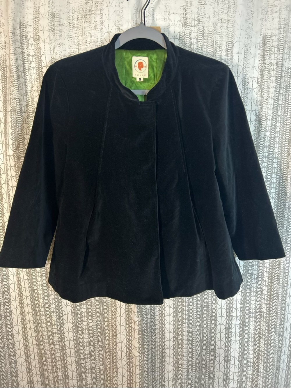 Vintage Black Velvet Short Coat with Green Lining - Women's S